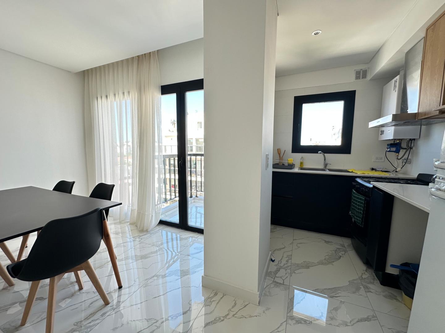 Departamento 3 ambientes con 3 baños