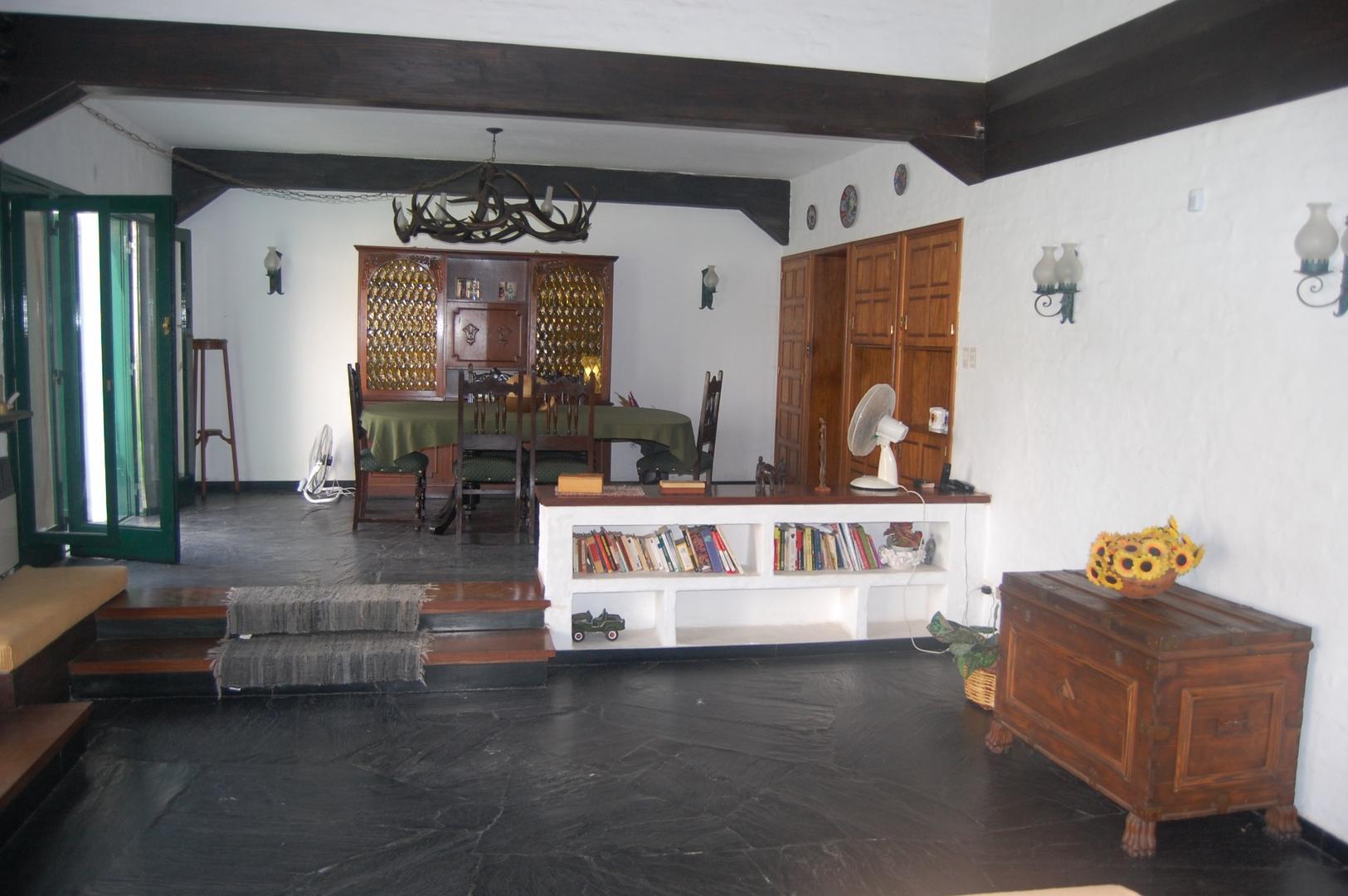 Casa en Venta en Acassuso Libertador  /  Solis, USD 605.000