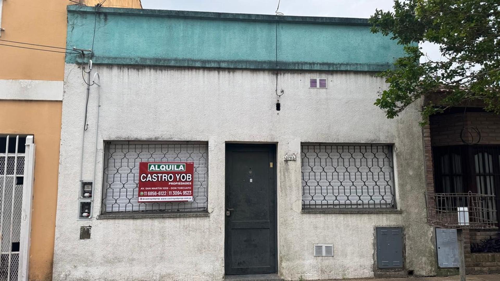 COMODA CASA A METROS DE RUTA 202