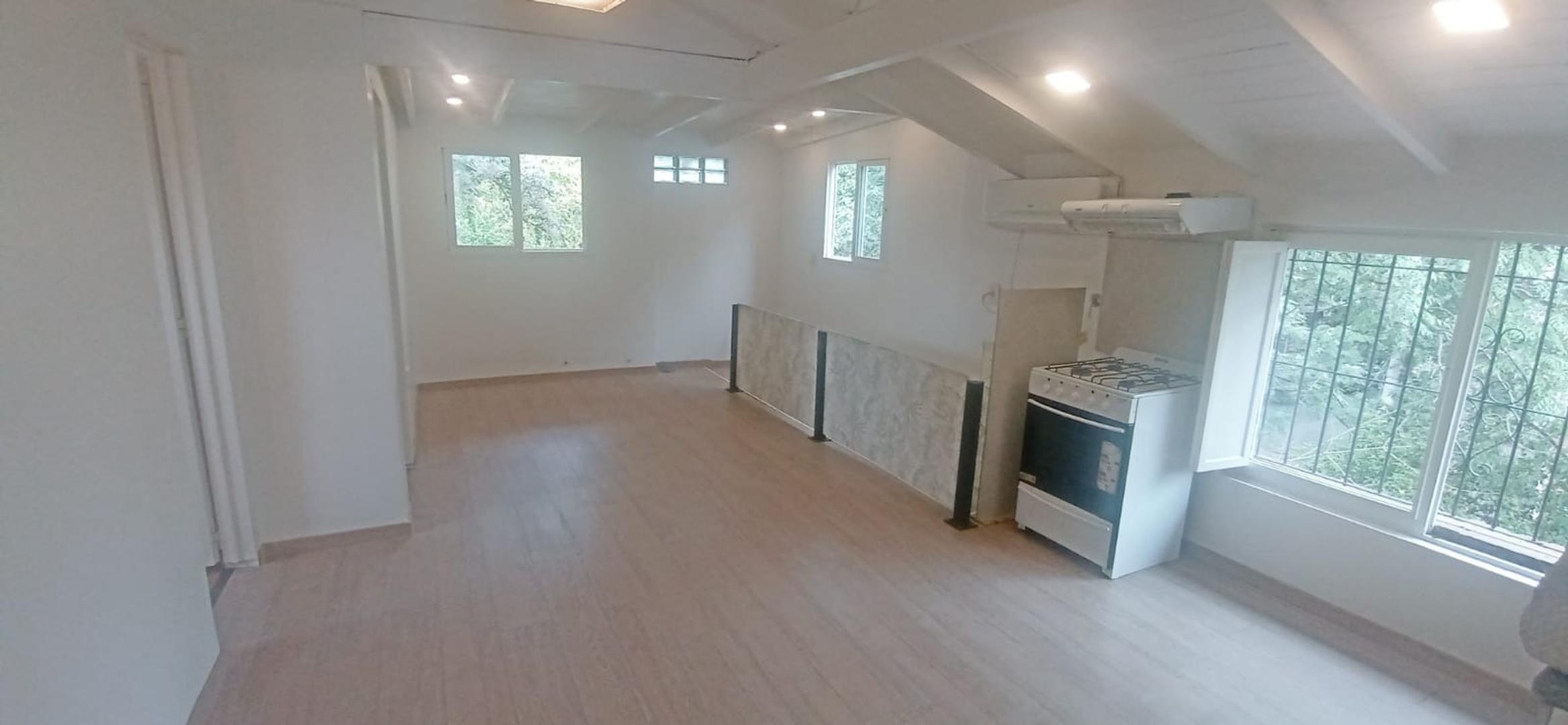 Depto Tipo Casa en Alquiler en La Lucila, $ 1.400.000