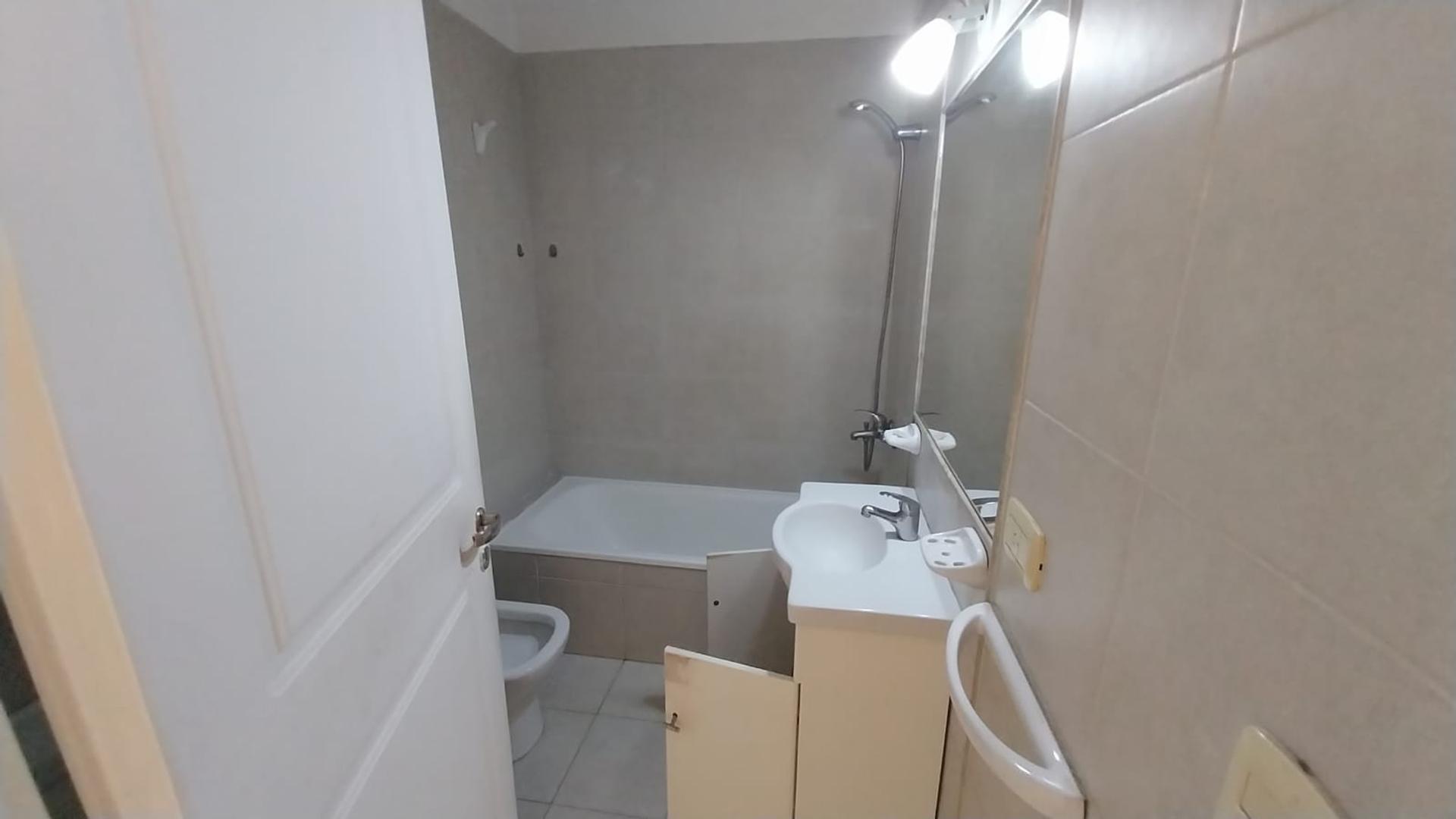 Departamento 2 ambientes con 1 baño