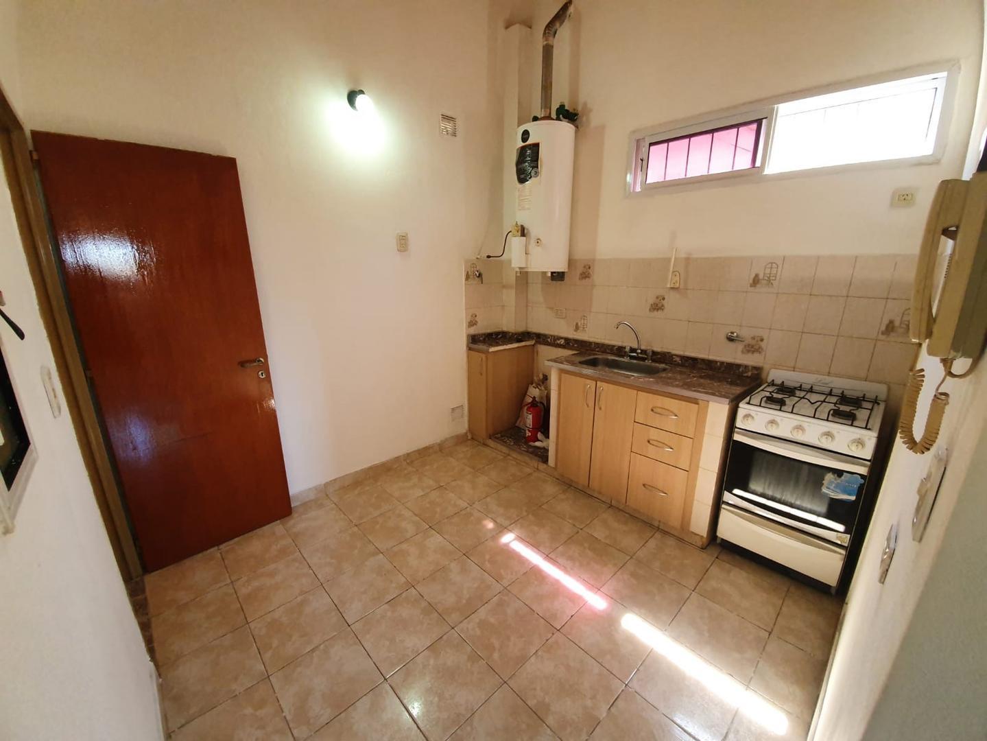 20 De Septiembre 3933 , Piso 1