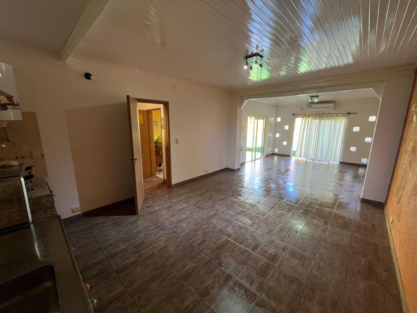 Depto Tipo Casa 2 ambientes con 1 baño