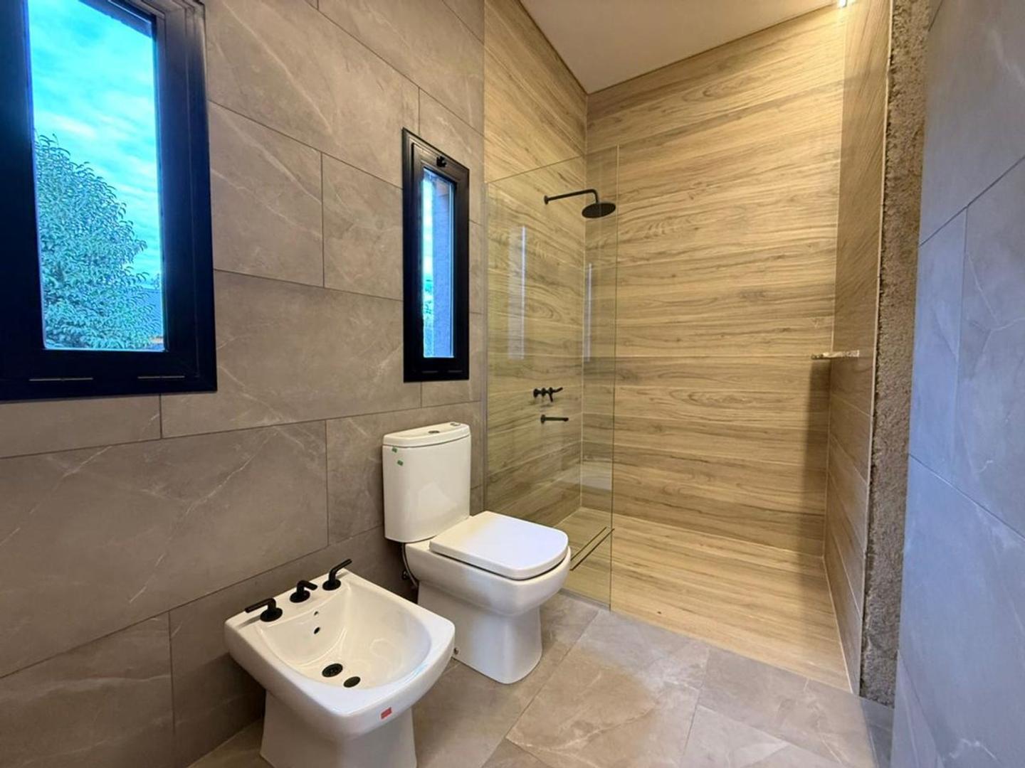 VENTA CASA DOS DORMITORIOS VILLA GENERAL BELGRANO