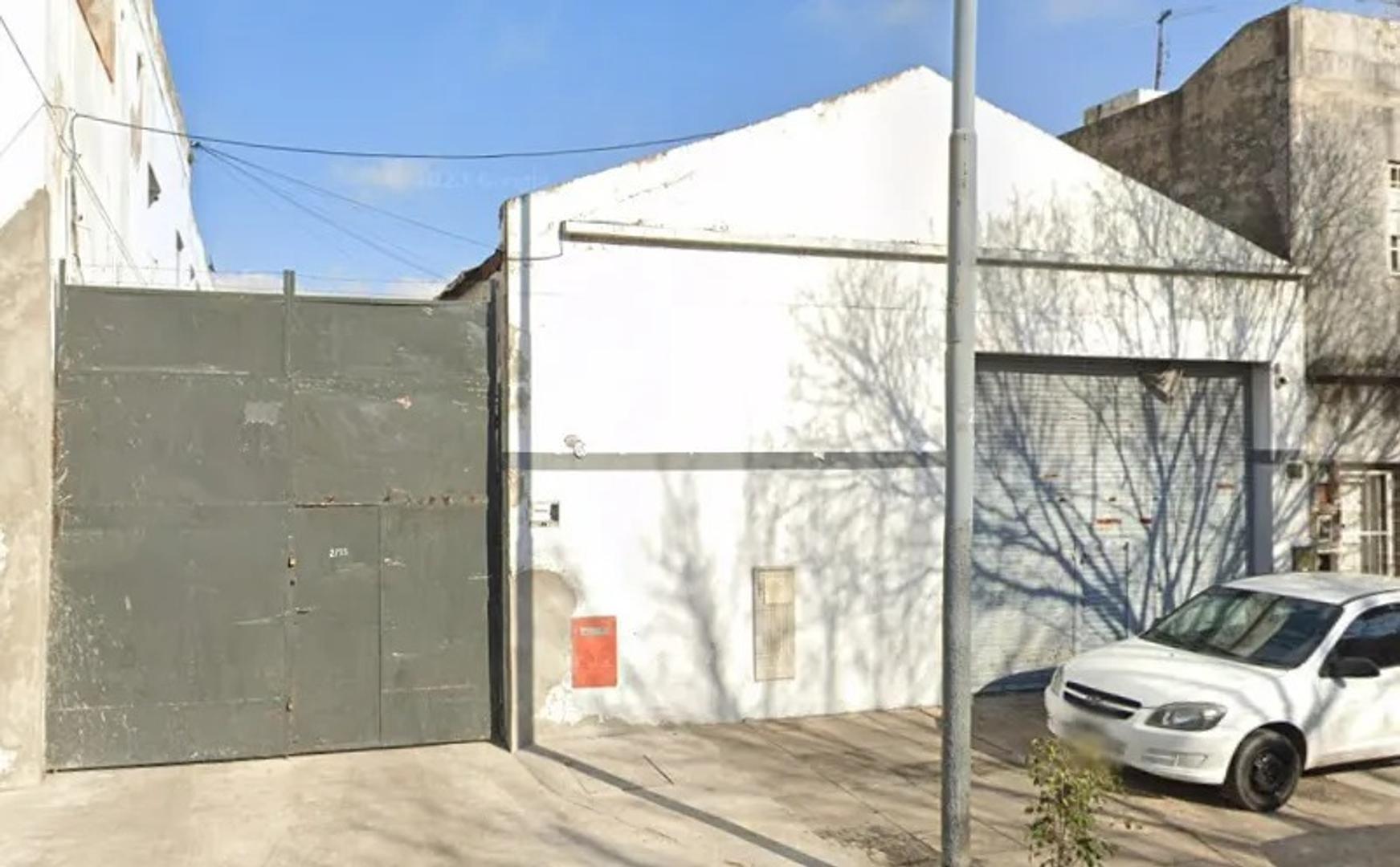 Amplio Galpón En Alquiler En Nueva Pompeya