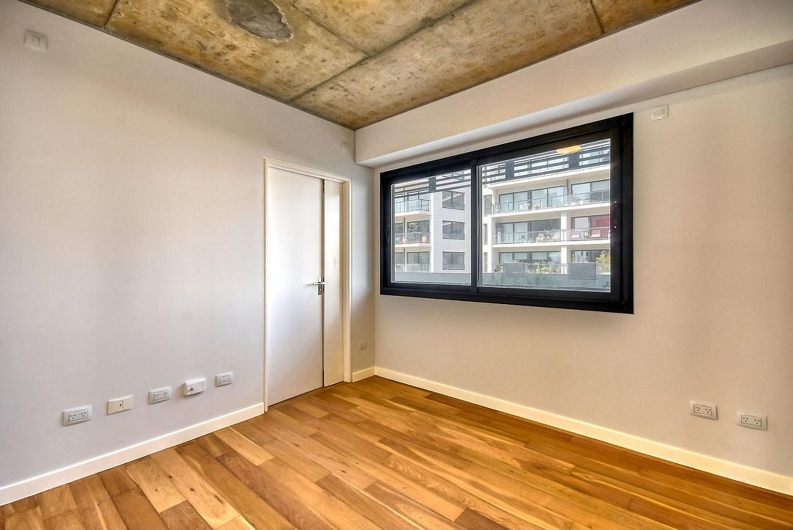 Departamento en Venta con 3 cocheras