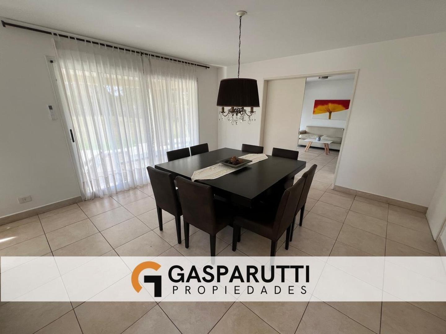 Casa en Alquiler en Septiembre, USD 1.900