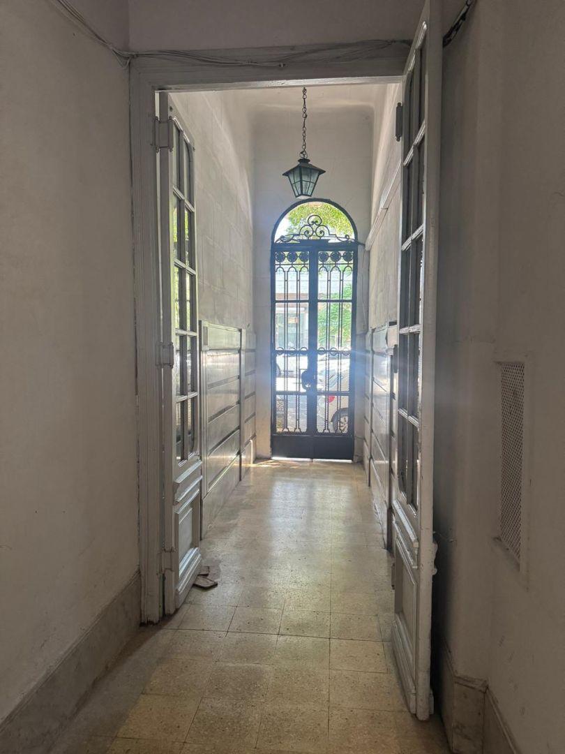 PB 3 AMB EN PLANTA BAJA SOBRE AV. AVAREZ THOMAS