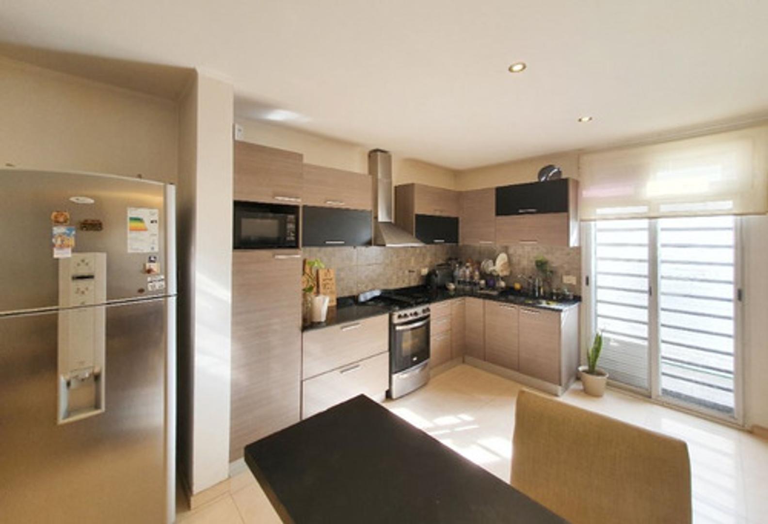 Casa a la venta en Quilmes Oeste.