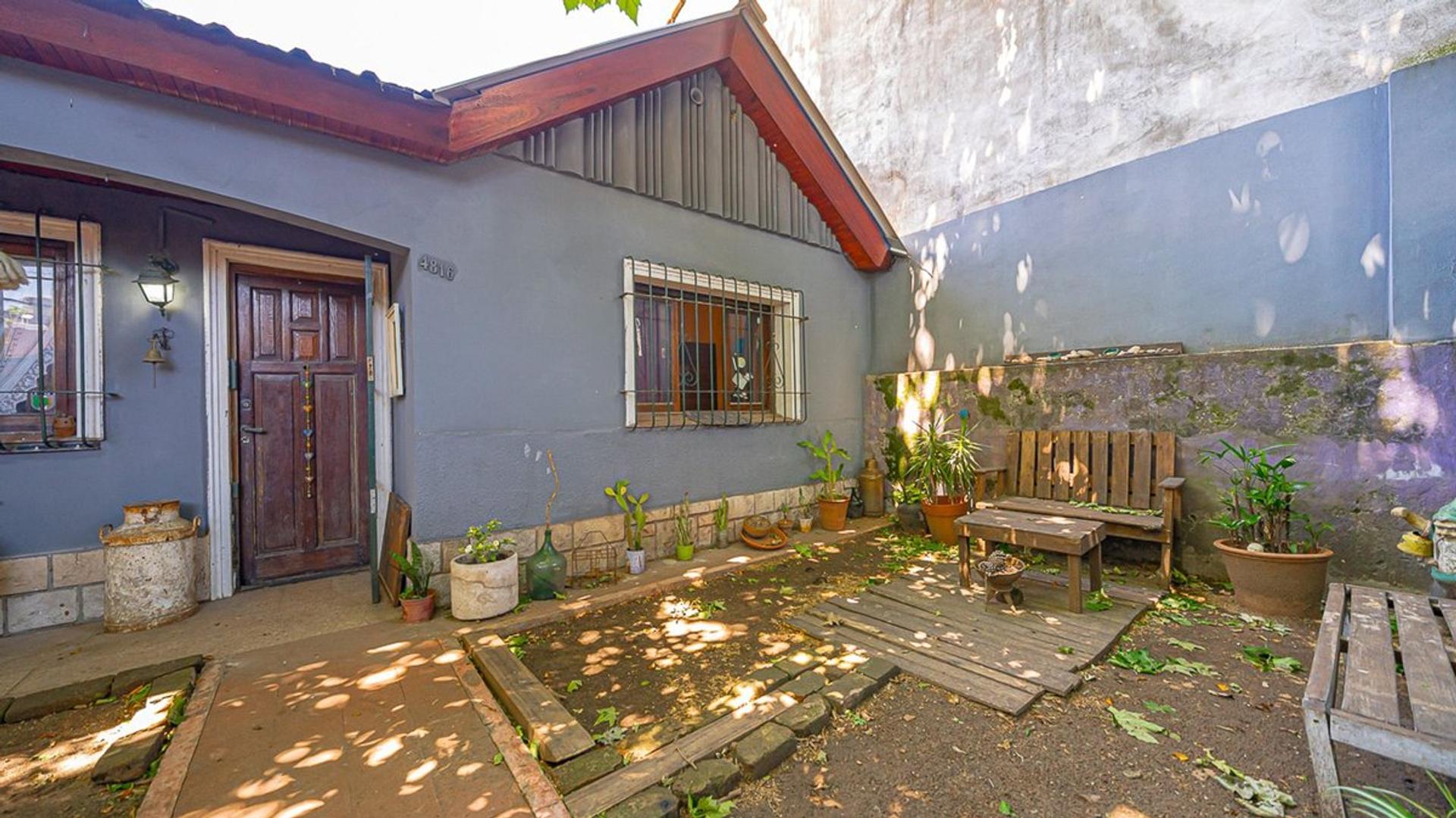 Casa 3 ambientes con 1 baño