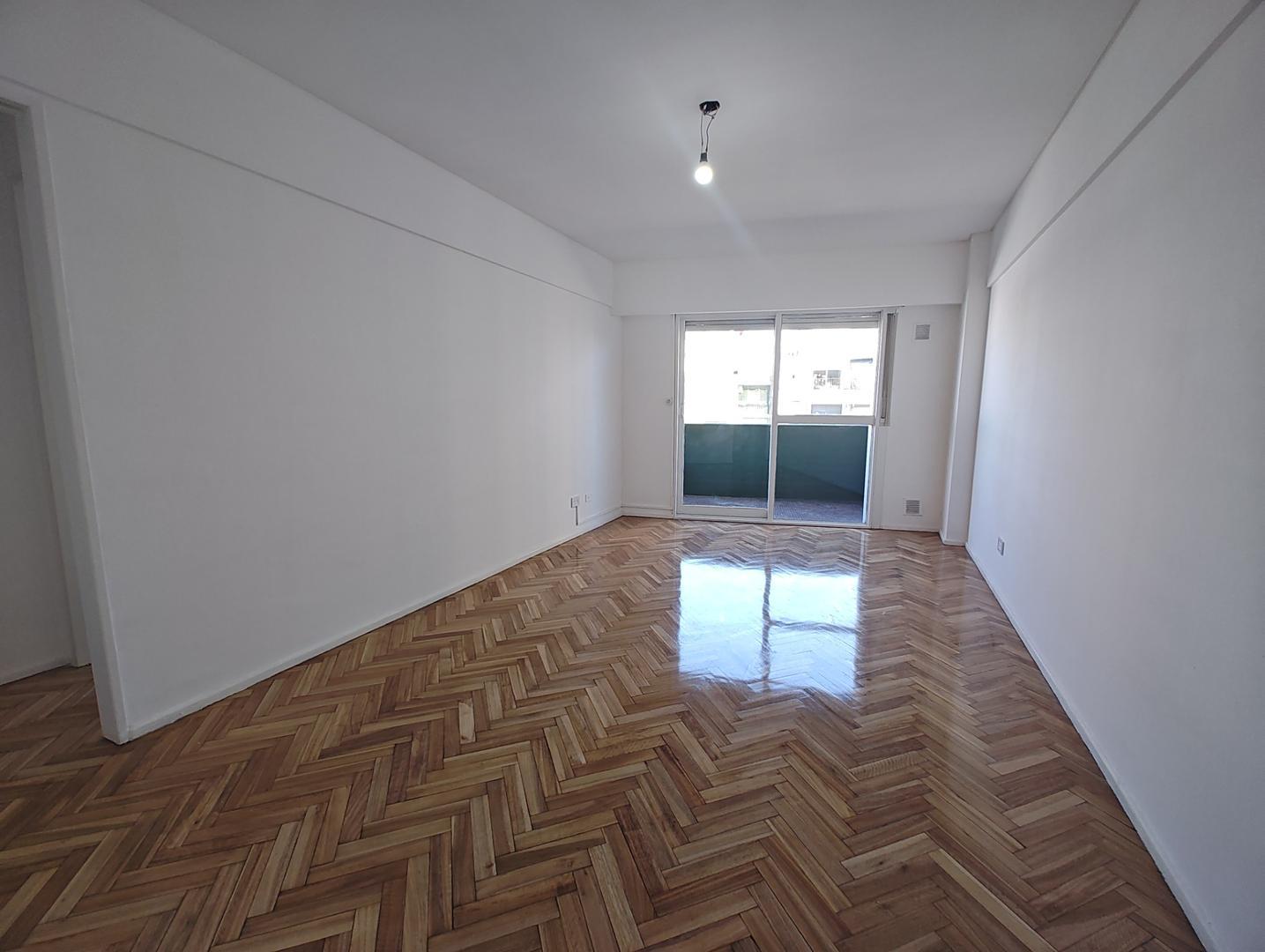 Departamento en Alquiler en Caballito, $ 750.000