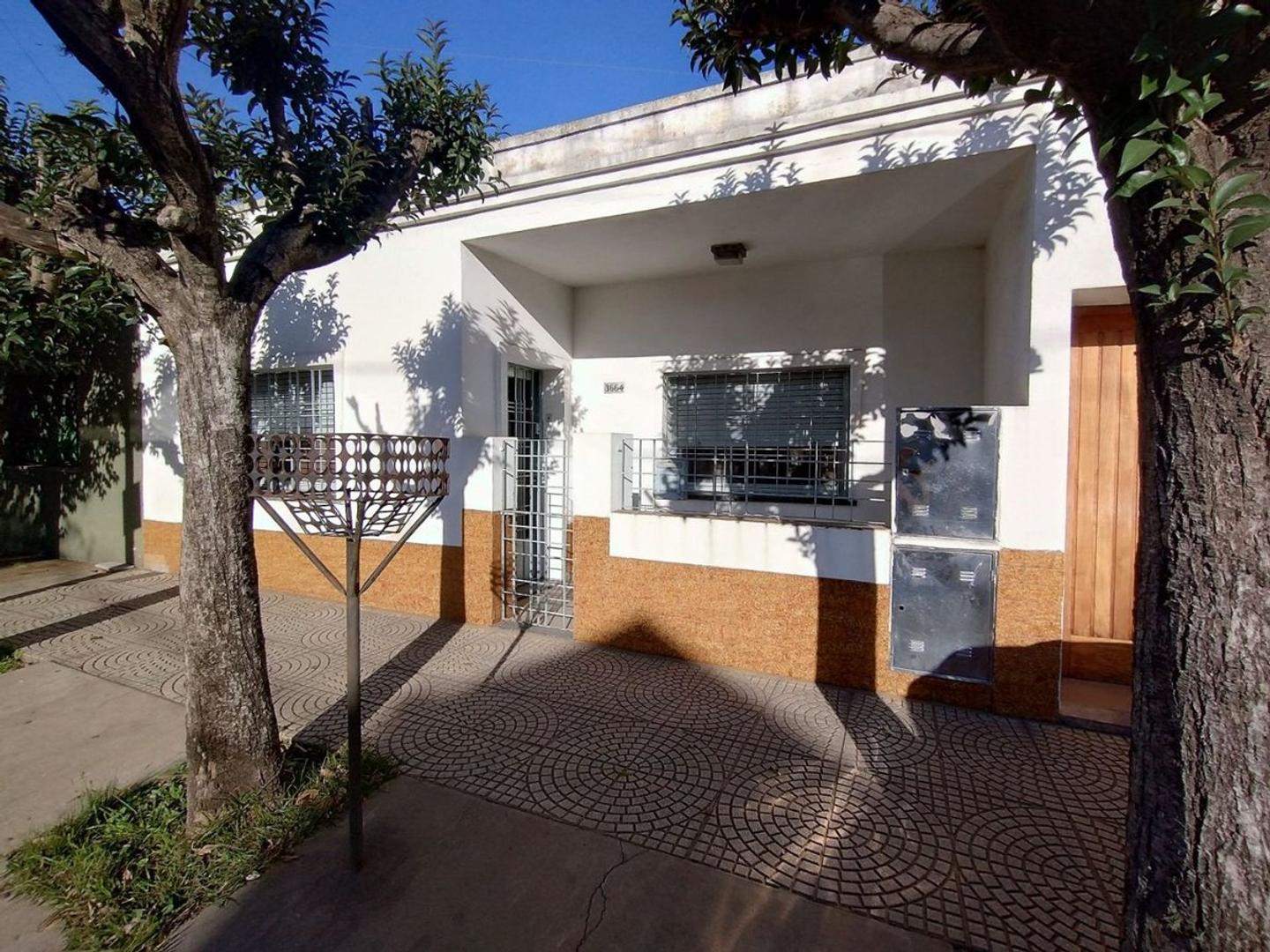 VENTA DOS CASAS SOBRE UN LOTE IDEAL DOS FAMILIAS