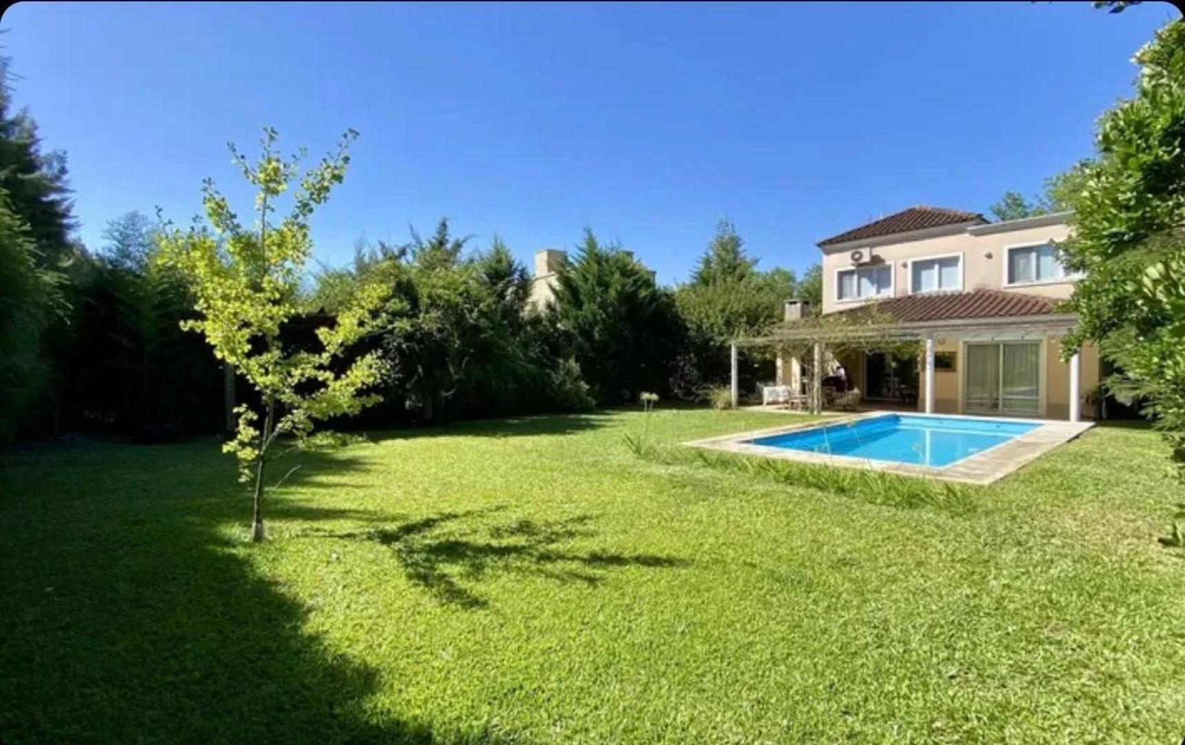 Casa en Venta de 4 dormitorios