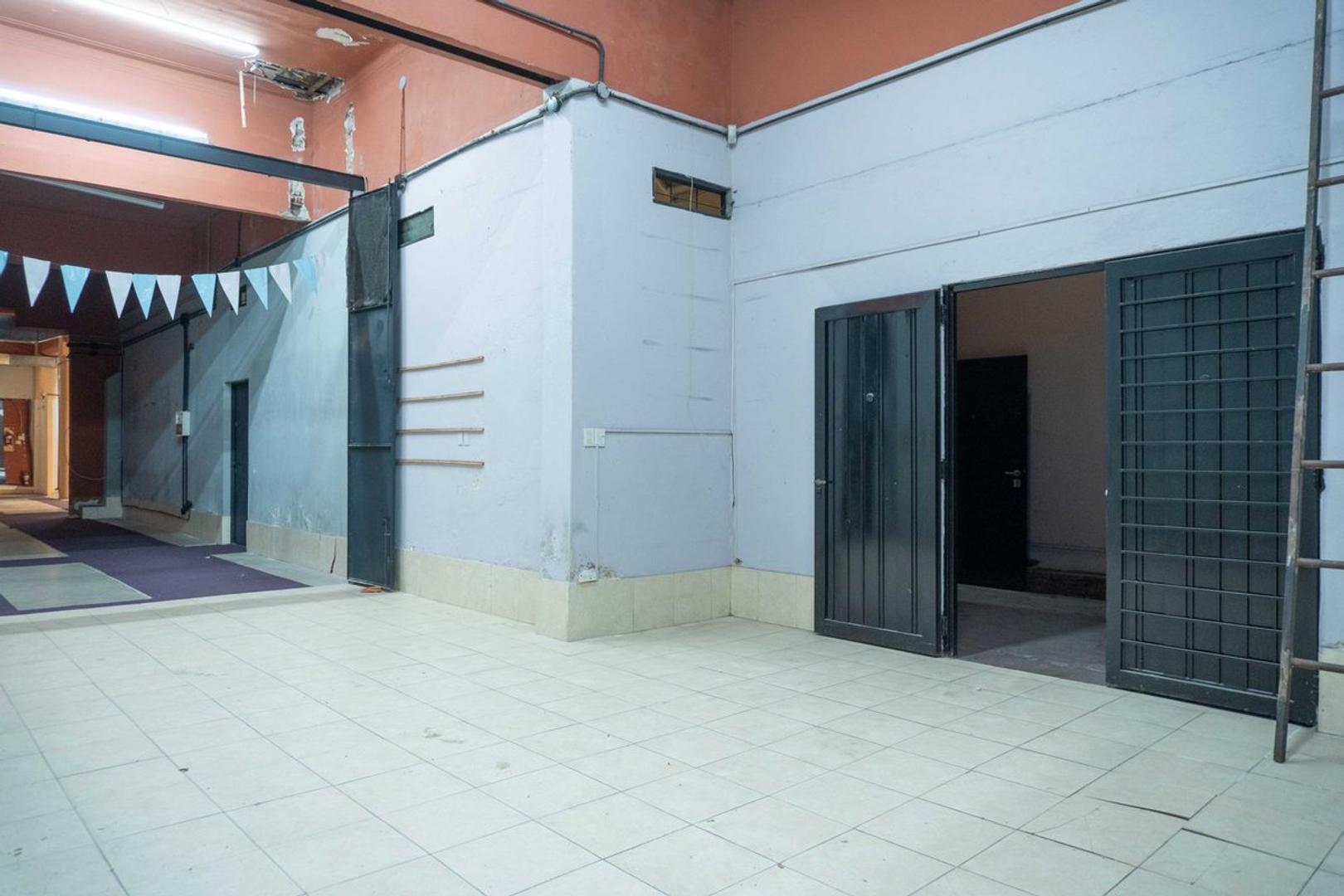 Local en Venta en Balvanera, USD 325.000