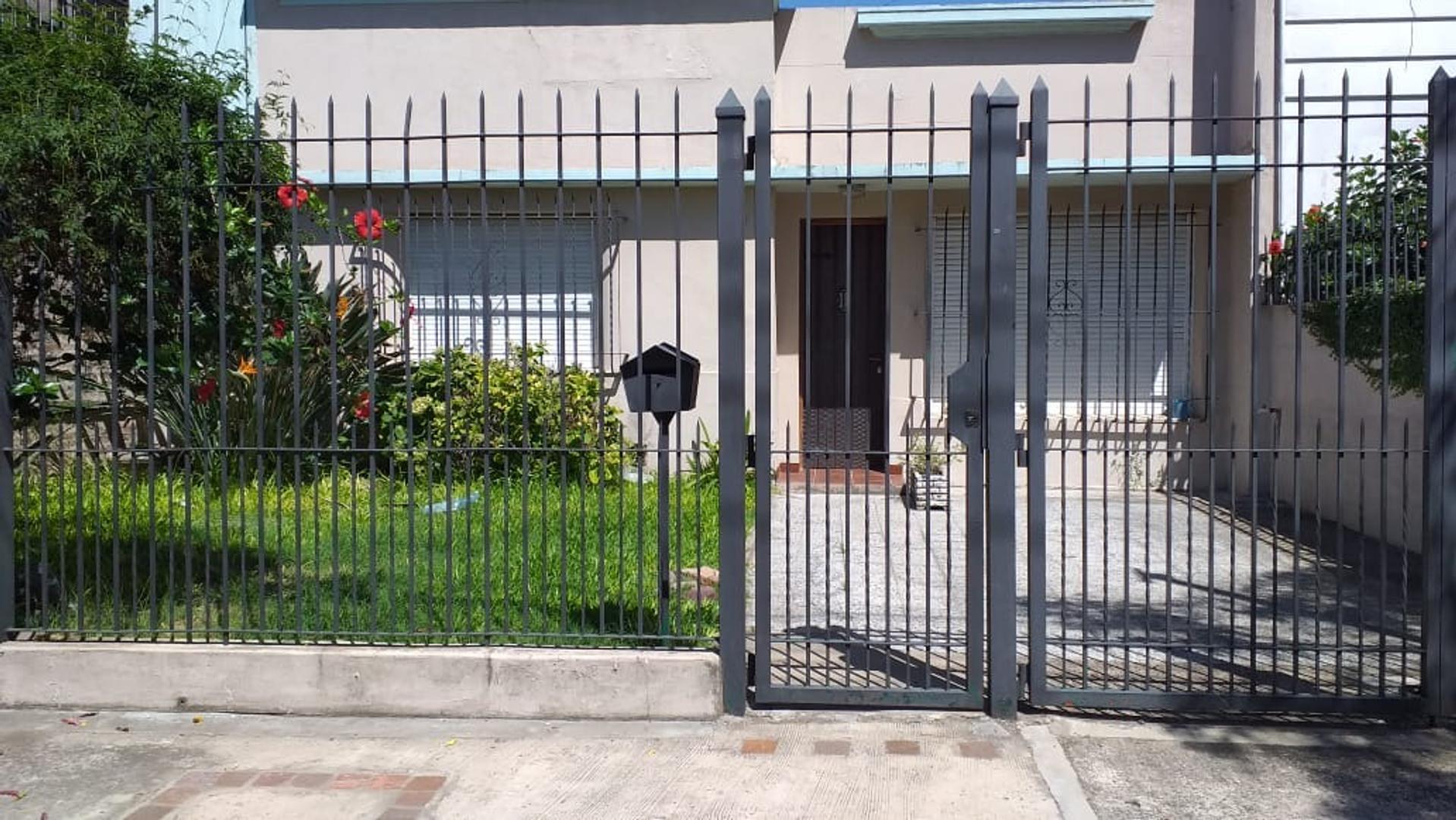 Venta Casa con 2 habitaciones, Remedio de Escalada