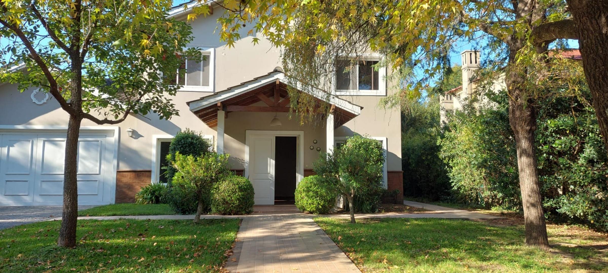 Casa en Venta de 4 dormitorios