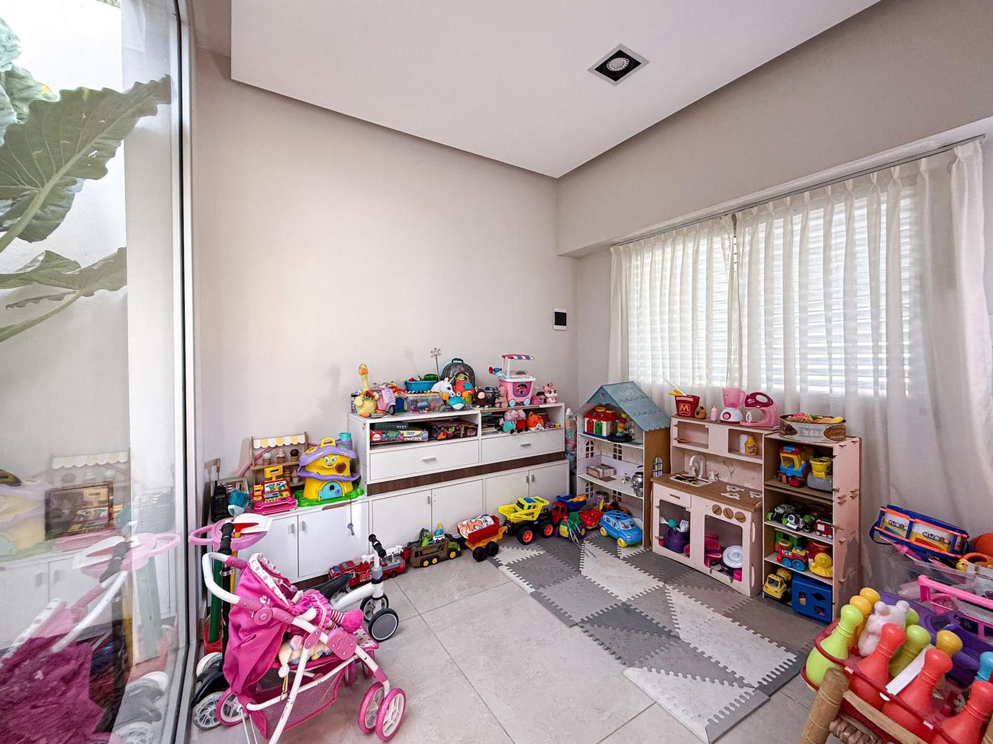 Casa 5 ambientes con 2 baños