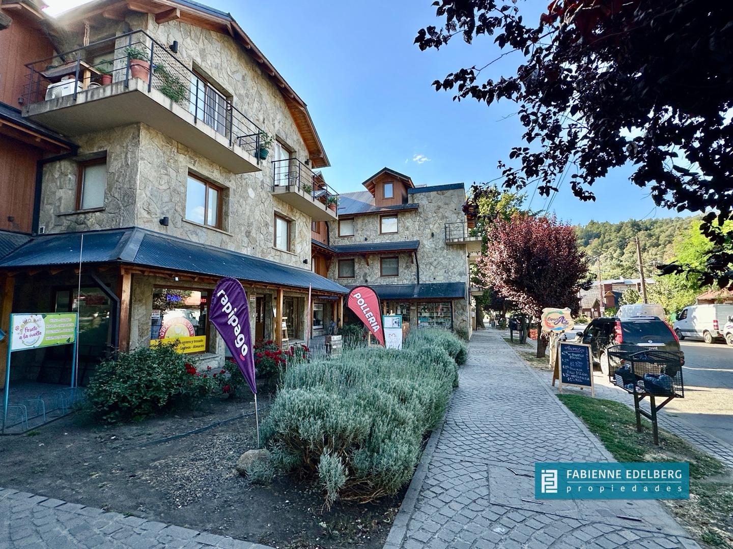 Venta Locales comerciales sobre Av, San Martin al 1300 - San Martin De Los Andes