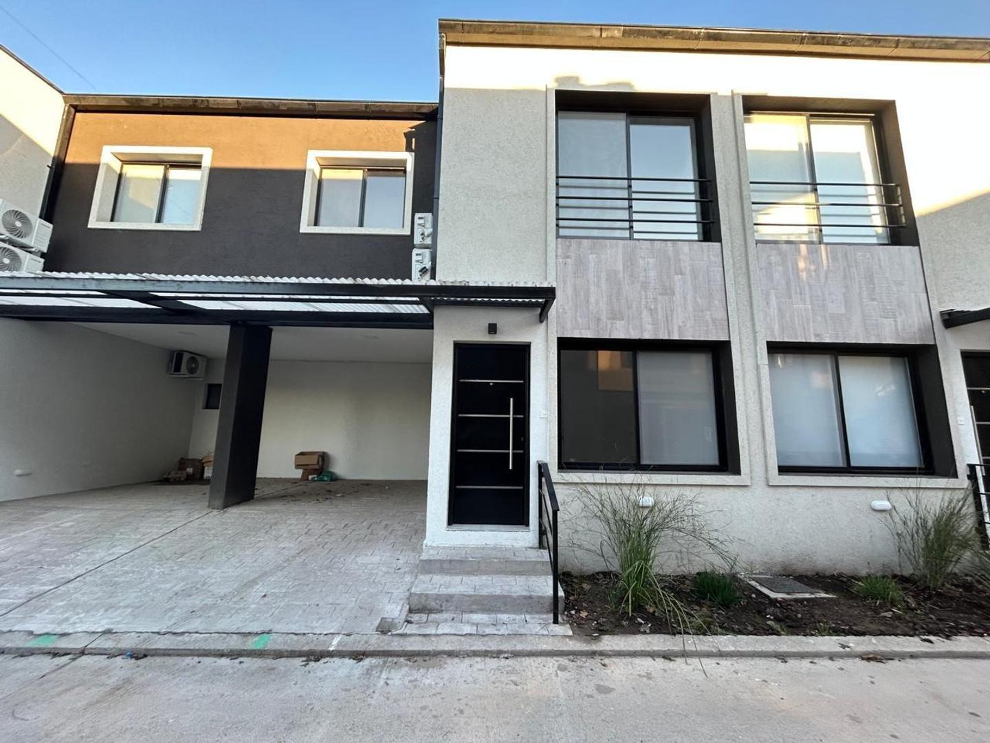 Duplex en venta en Cañada del Sol, Pilar