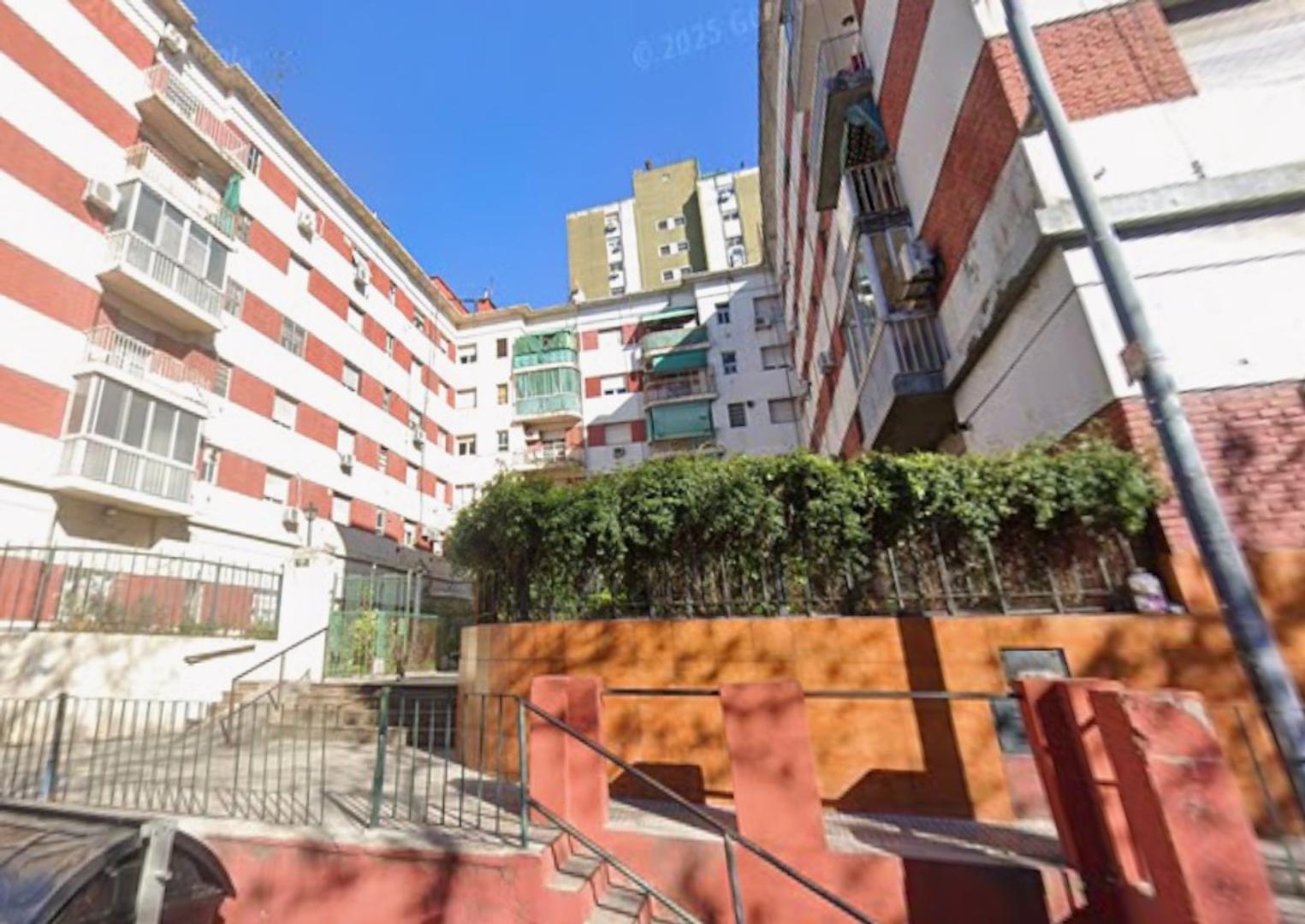 Departamento 2 ambientes en venta luminoso! en La Boca