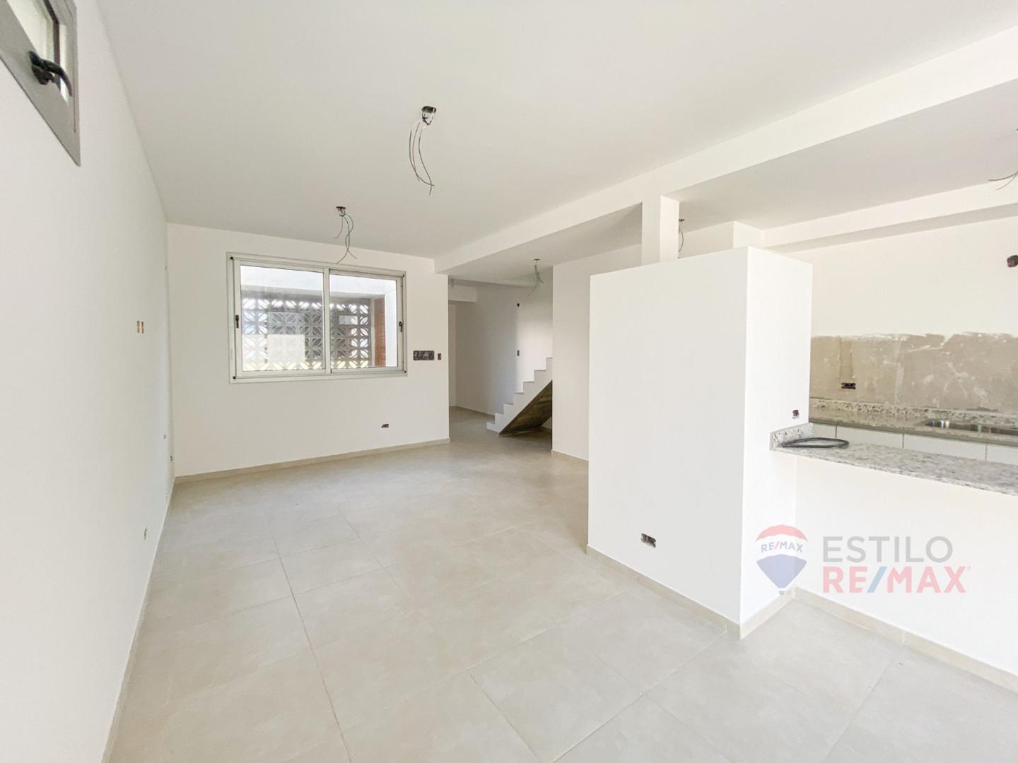 Casa 3 ambientes con 1 baño