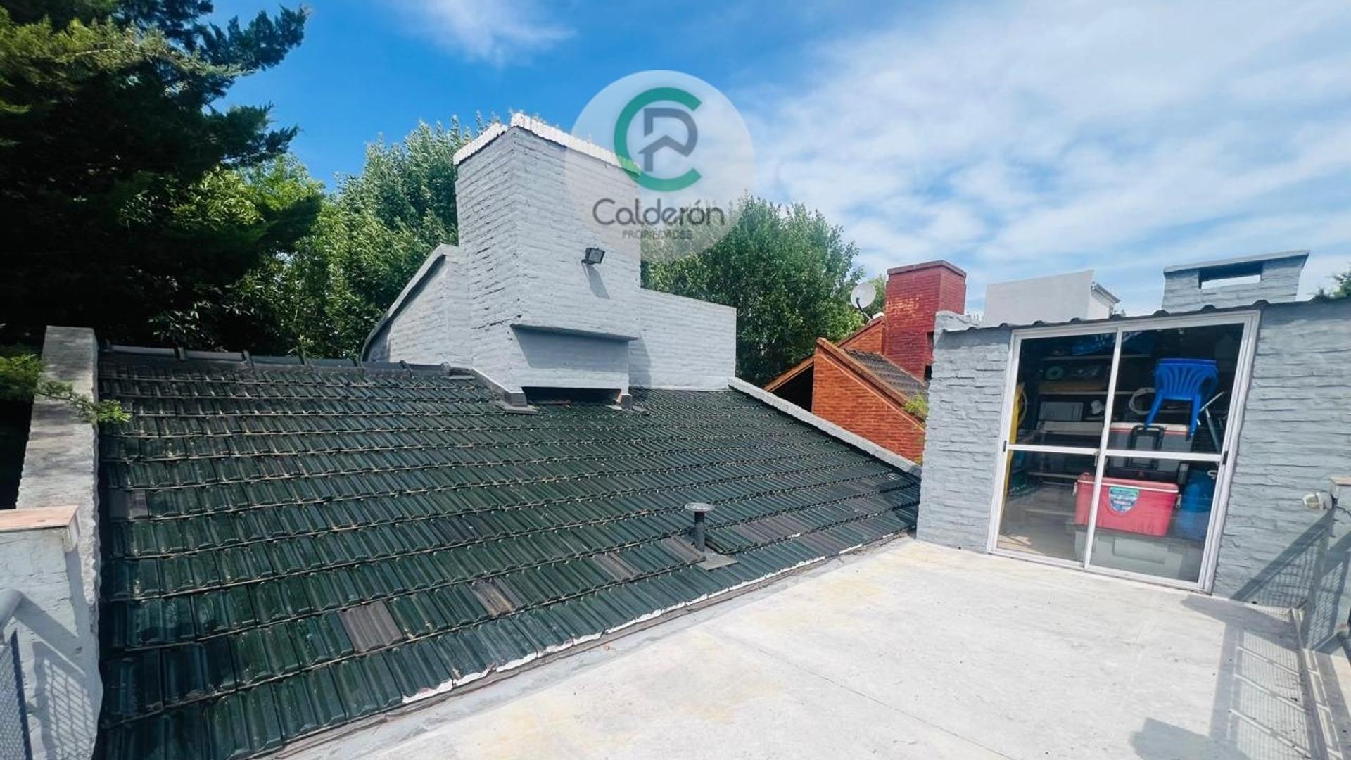 Casa en Venta con 4 cocheras