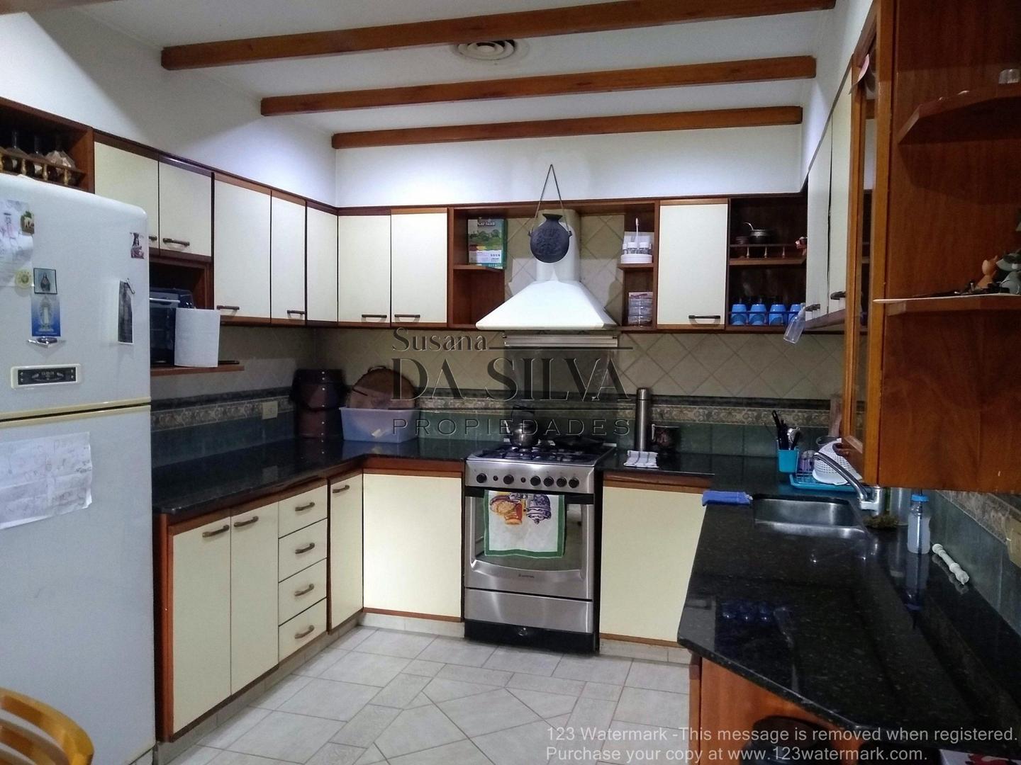 Casa 3 ambientes con 3 baños