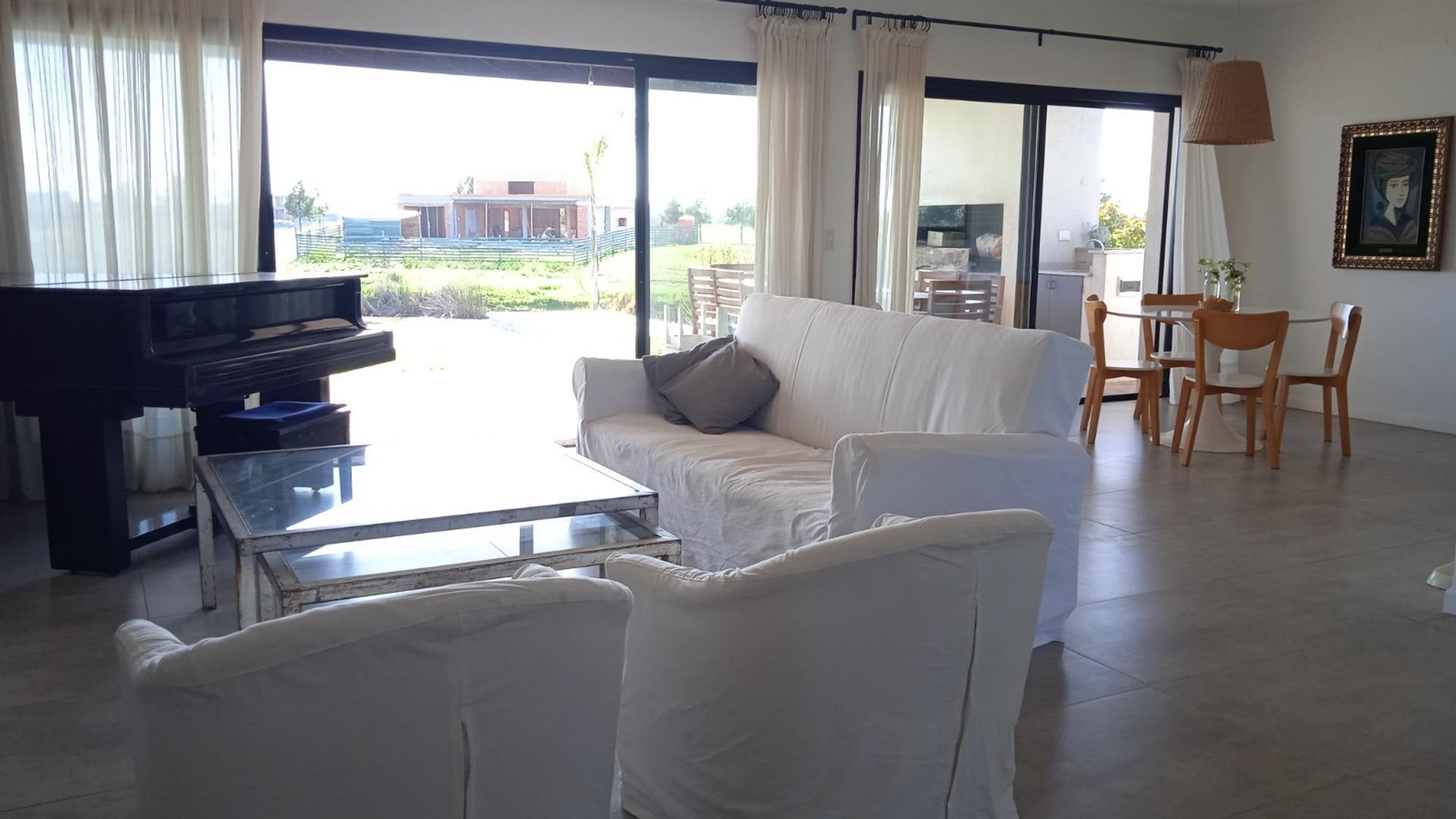 Casa en Alquiler Temporal en El Naudir, USD 5.000