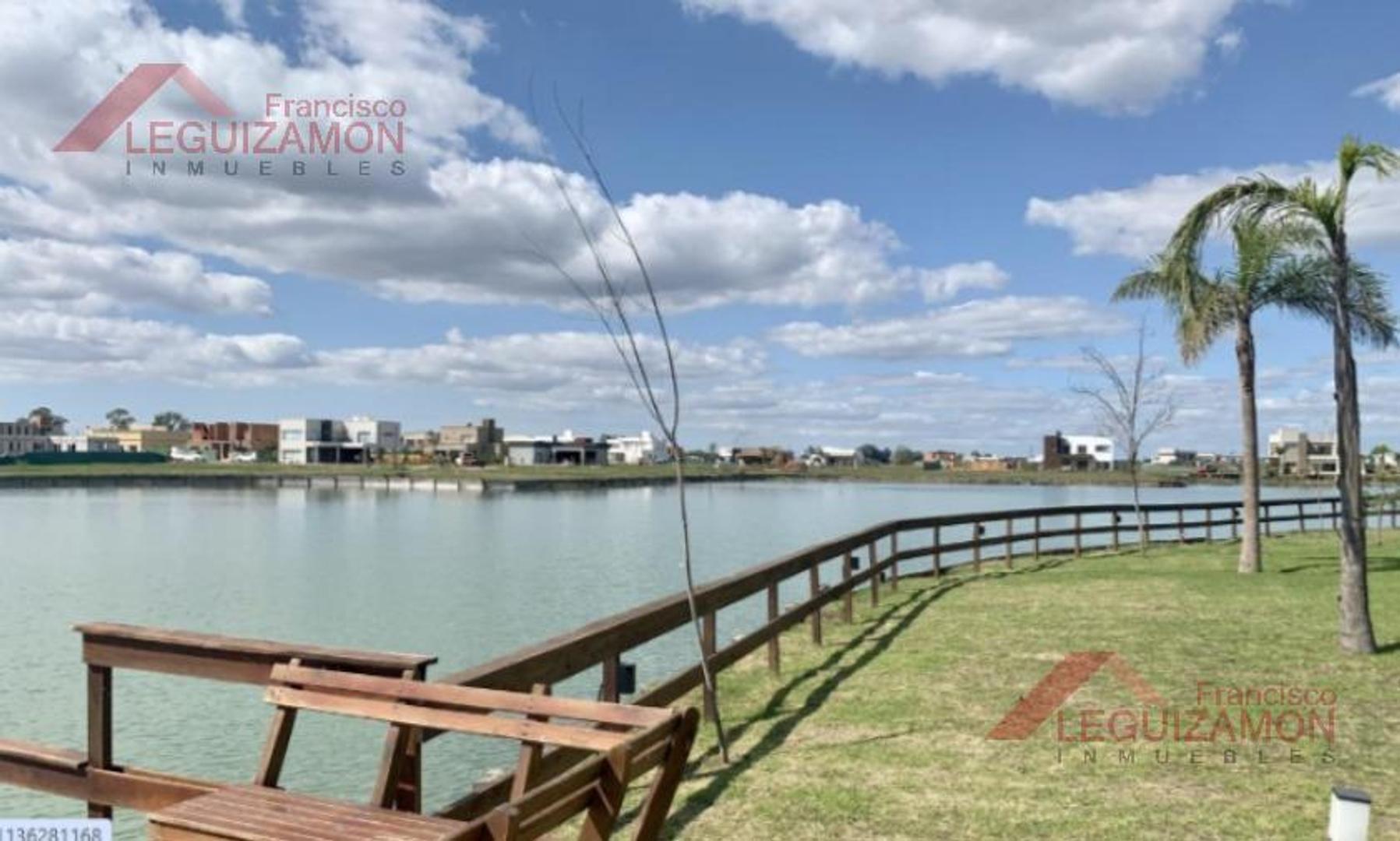 689 m2 - UBICACION EXCELENTE