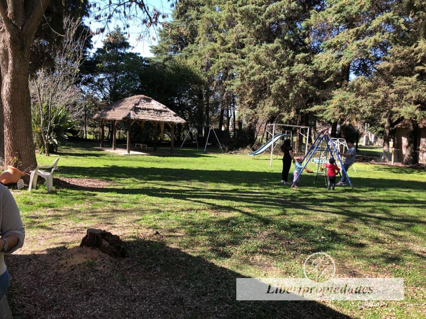 Quinta en Venta en Parque Exaltacion, USD 120.000