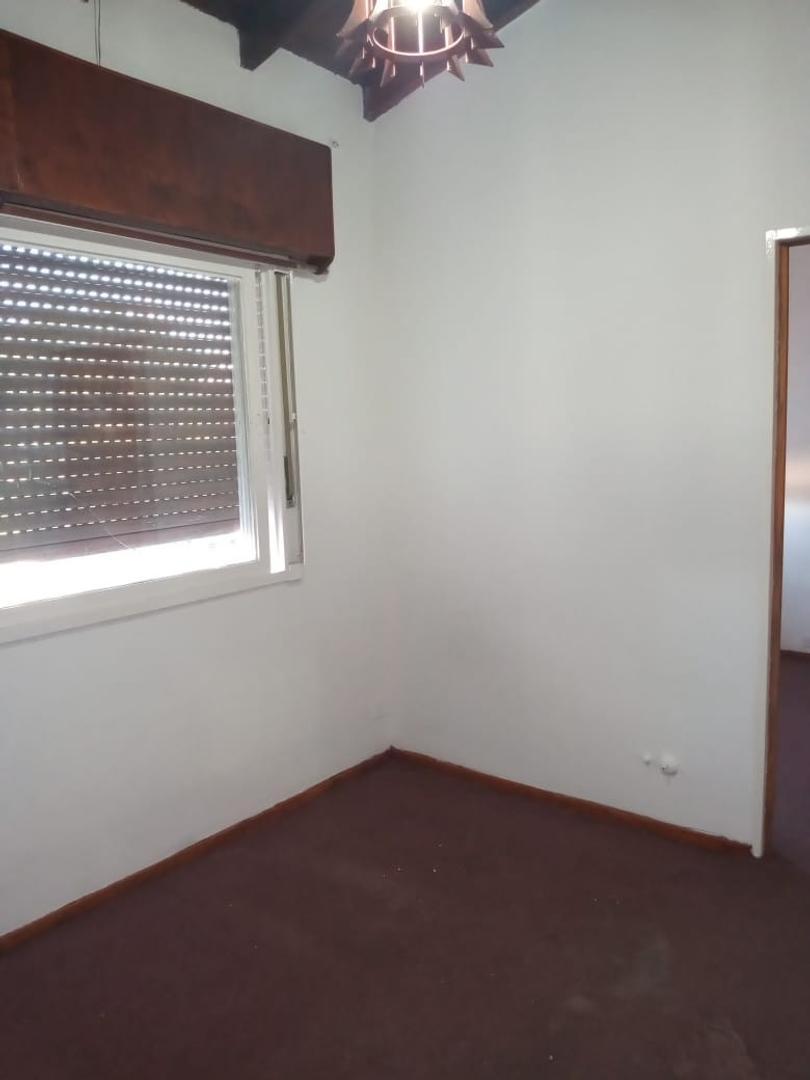 Depto Tipo Casa en Venta con 1 cocheras