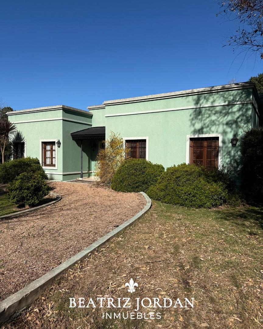 CASA 4 AMBIENTES EN VENTA, BARRIO LAS LOMADAS, LOS CARDALES