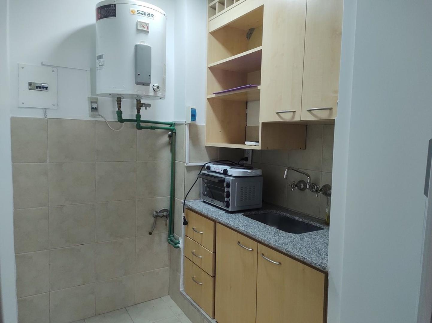 MONOAMBIENTE EN ALQUILER, RECOLETA, MUY LUMINOSO