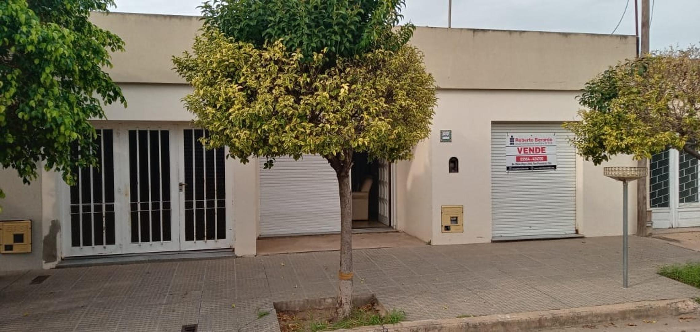 Casa 2 dorm Barrio La Consolata