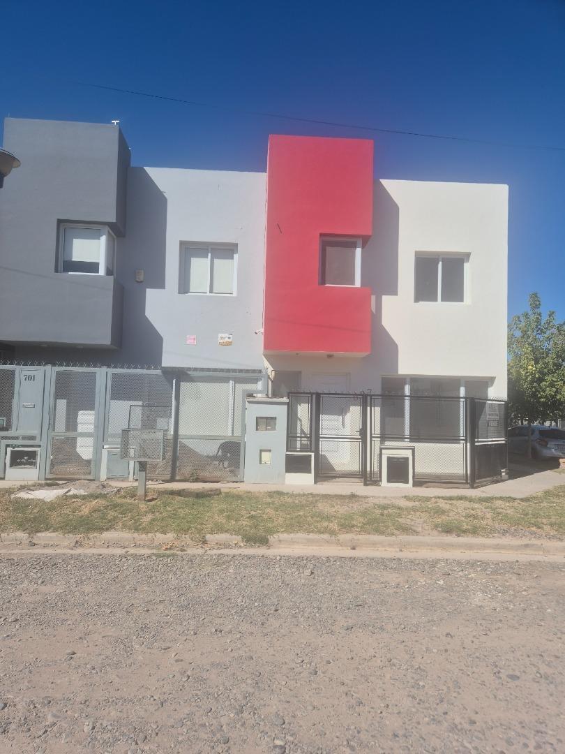 Dúplex En Venta Los Aromos - Fernandez Oro