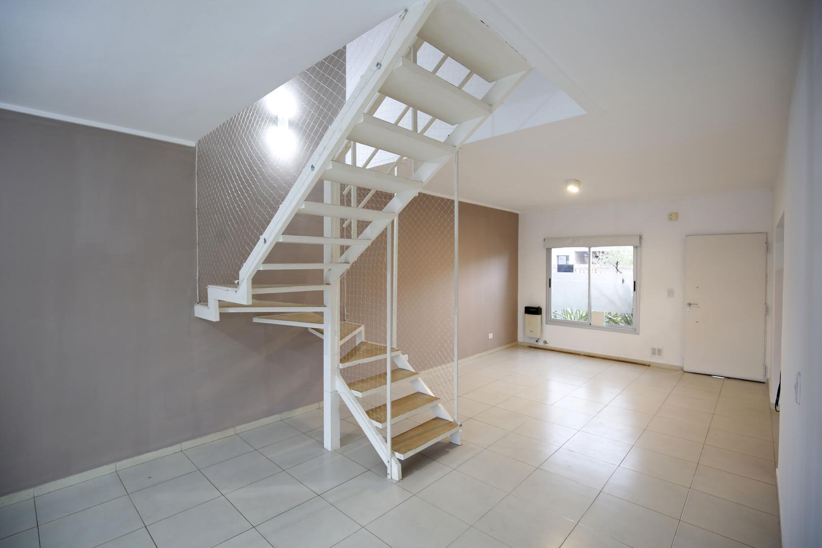 Casa en Alquiler de 3 dormitorios