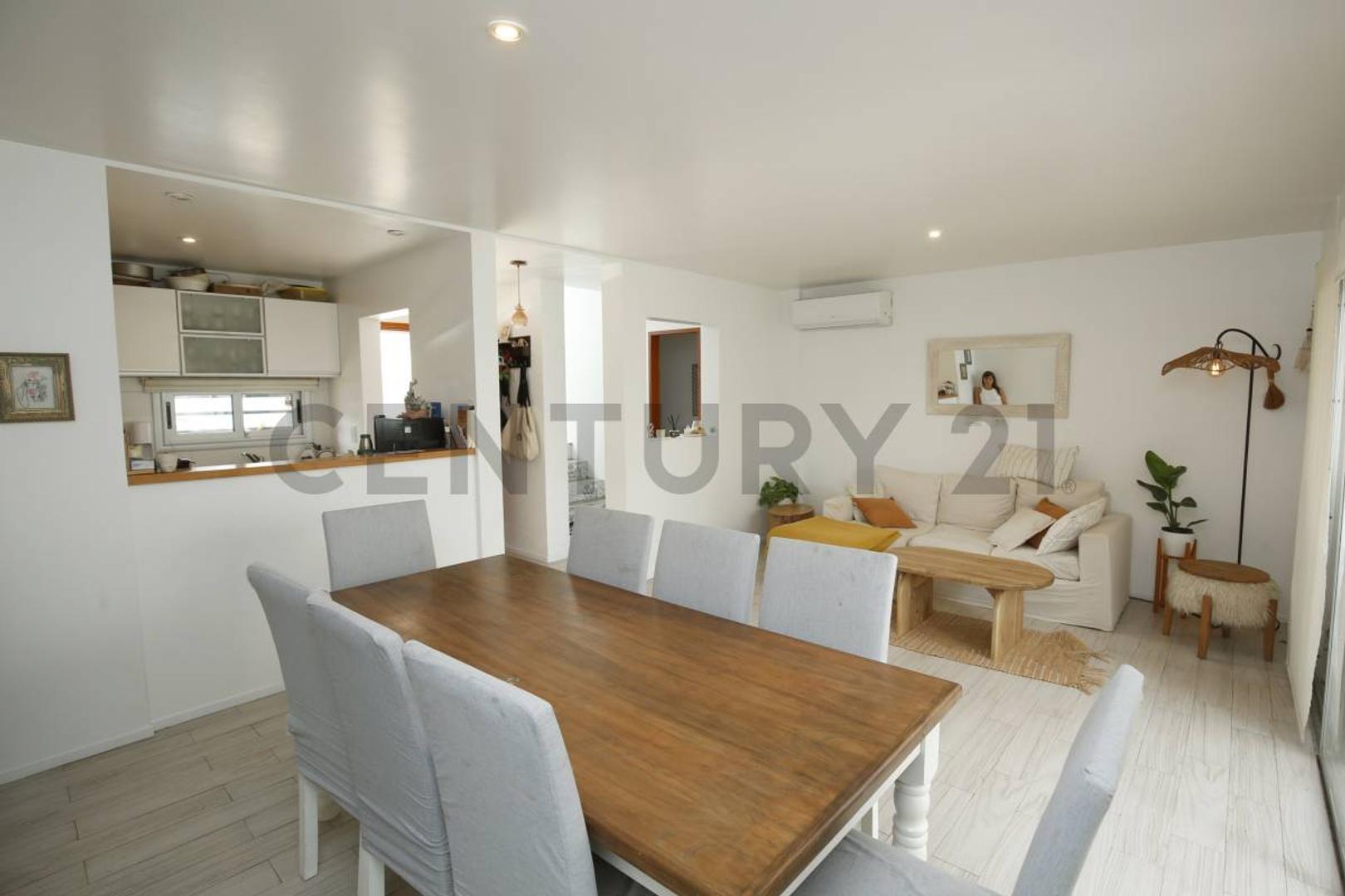 Duplex en venta en City Bell 2 dormitorios APTO BANCO