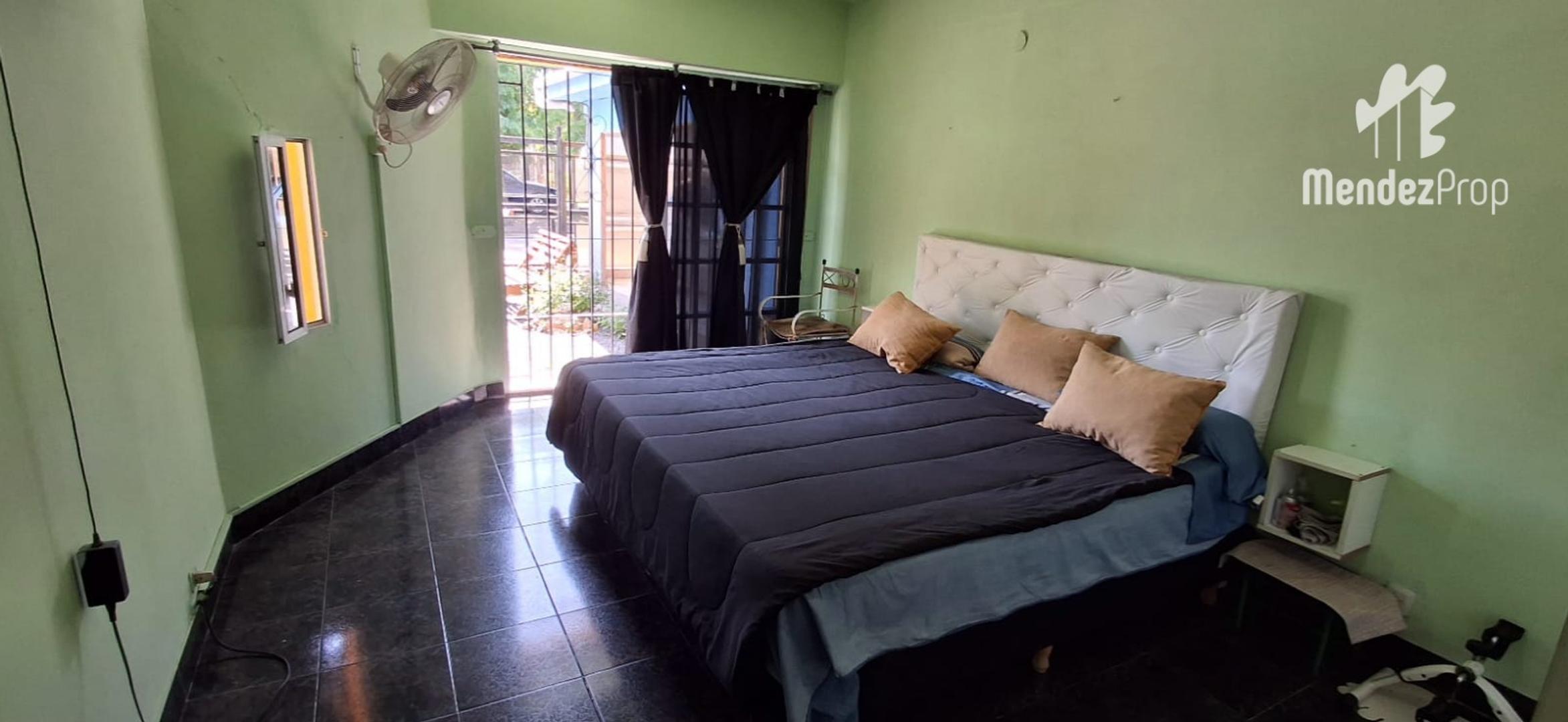 Casa en Alquiler con 1 cochera