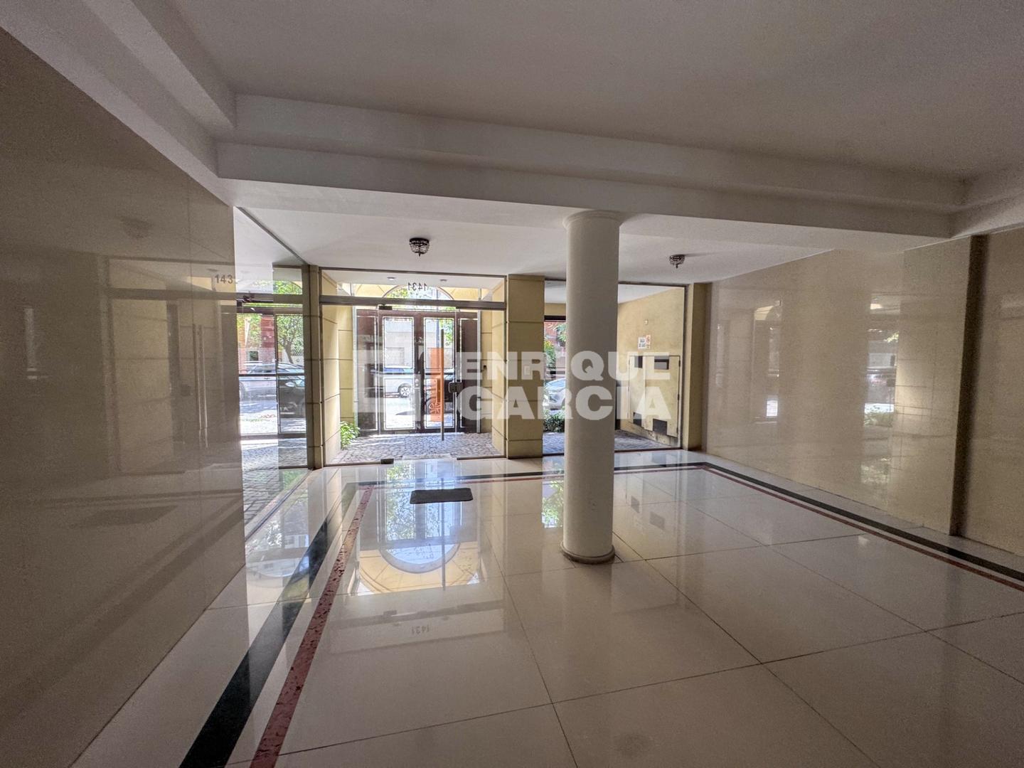 14 De Julio 1400, Piso 2