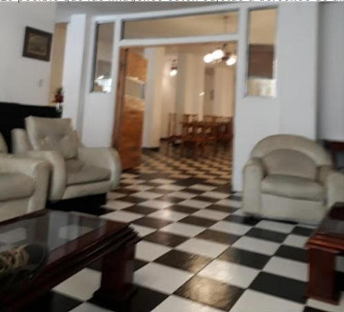 Hotel en Venta 60 años