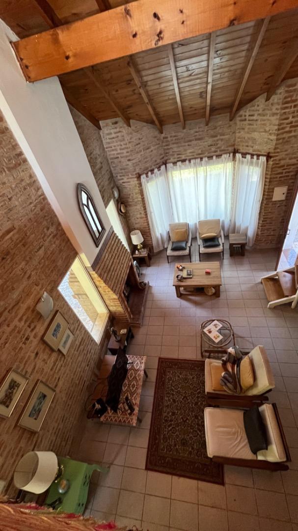 Casa en Venta con 4 cocheras