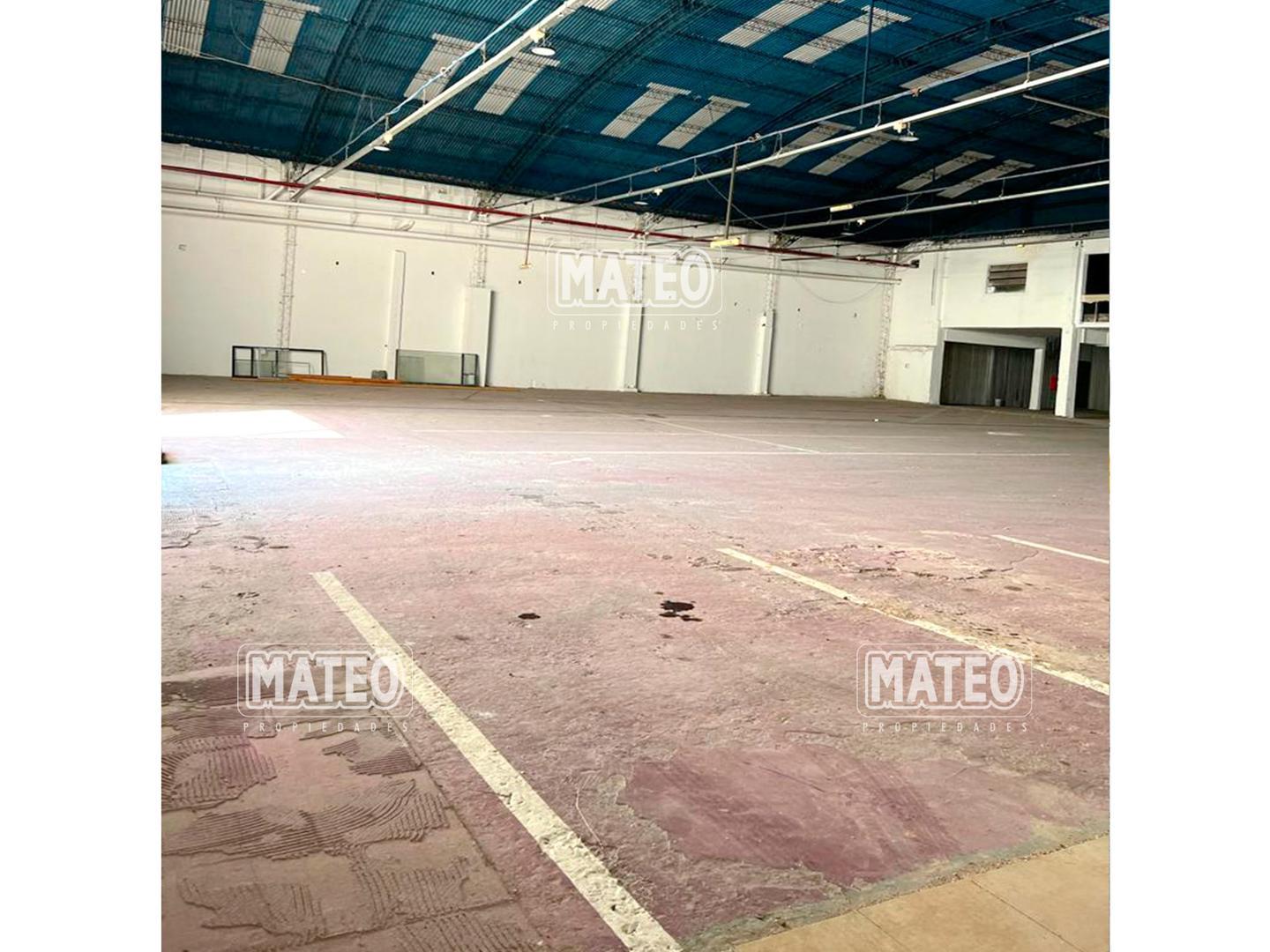 Centro de Paso del Rey. Galpón/Depósito en Alquiler.