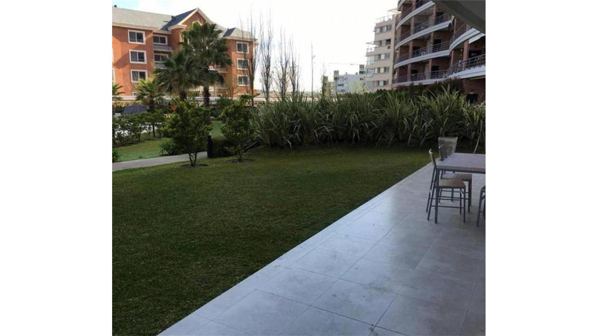 VENTA - PB 4 (amb con dep) - Miradores de la Bahía.-