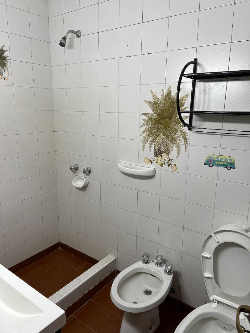 Ph de 2 amb en PB al fondo con patio