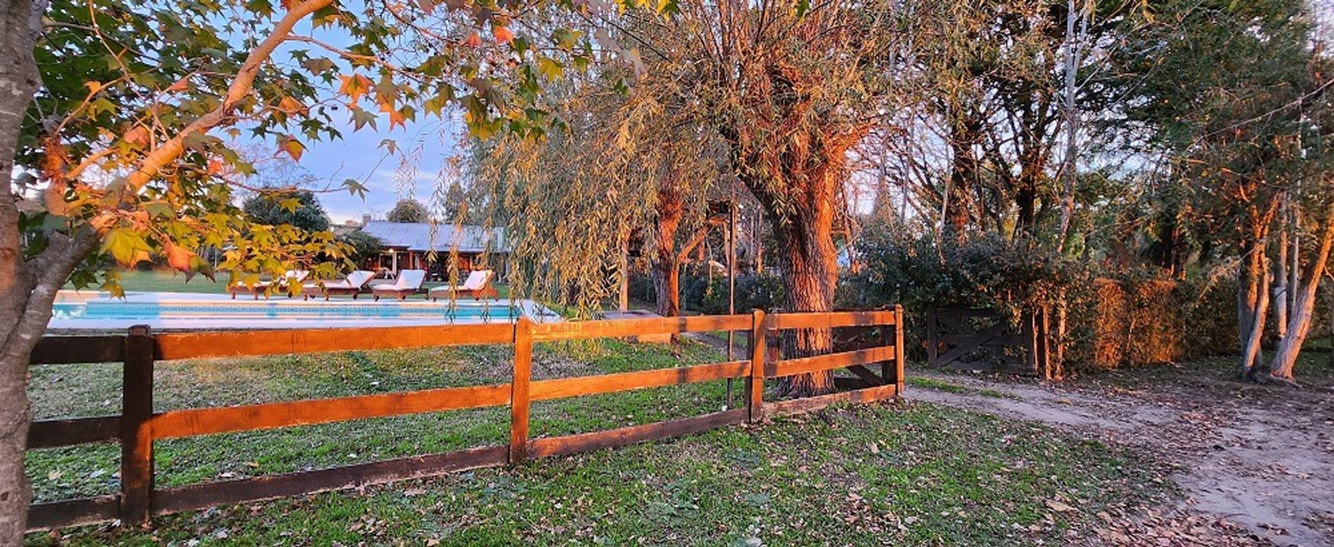 Casa Estilo Campo Lindera al Campo con vista Unica