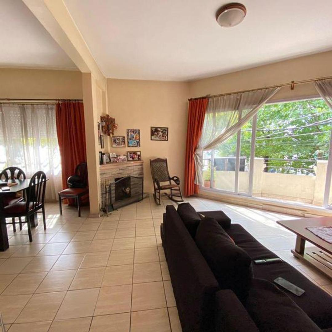 Depto Tipo Casa en Venta de 4 dormitorios