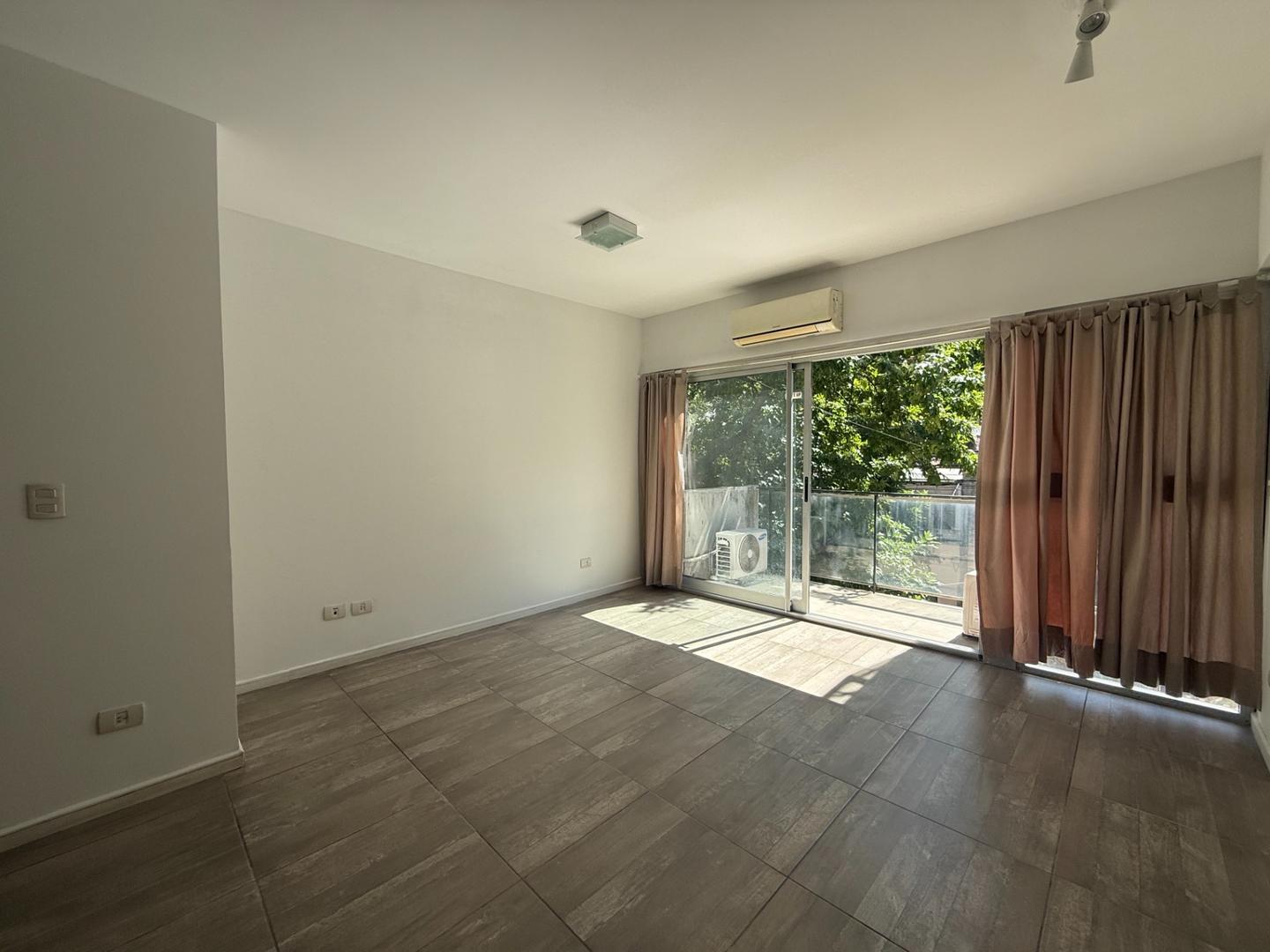 Depto. 2 Ambientes. Muy Luminoso y Excelente Ubicación.