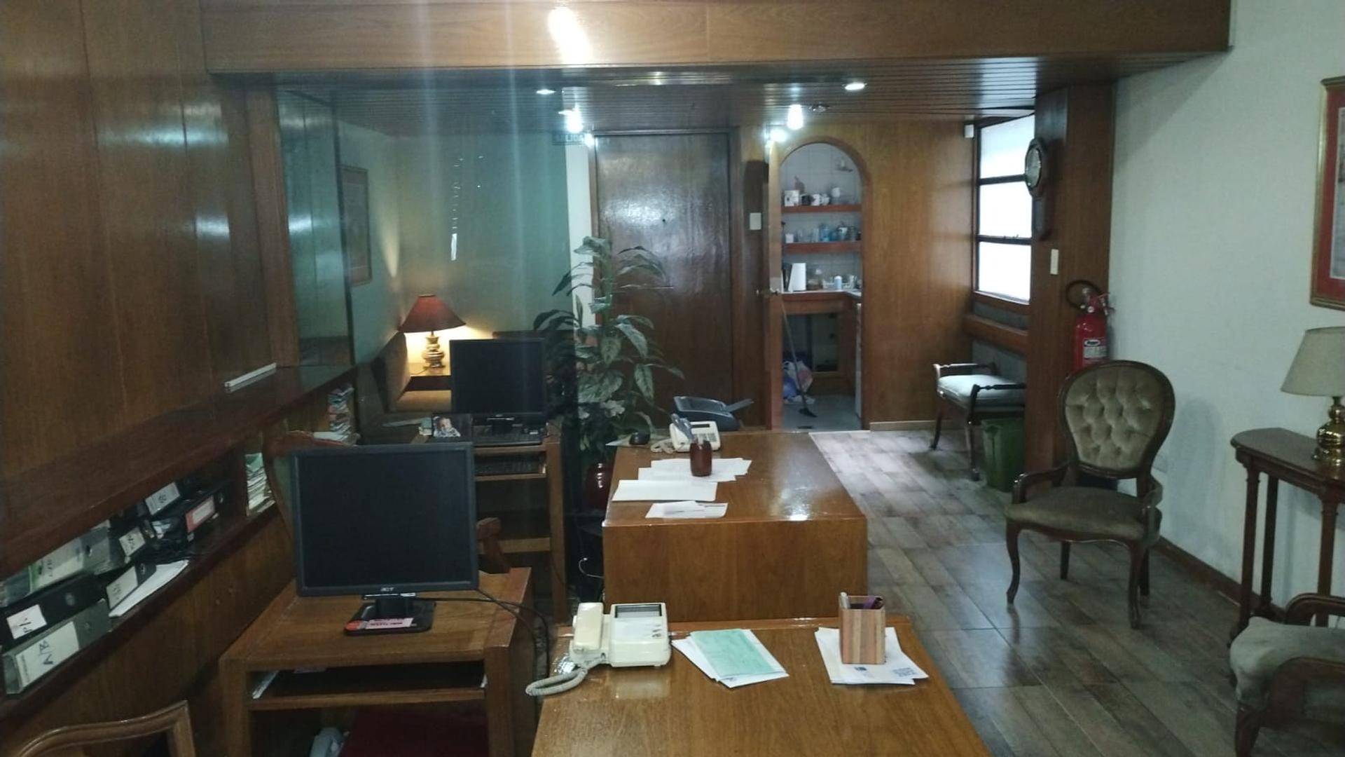 Cordoba 1479 , Piso 3