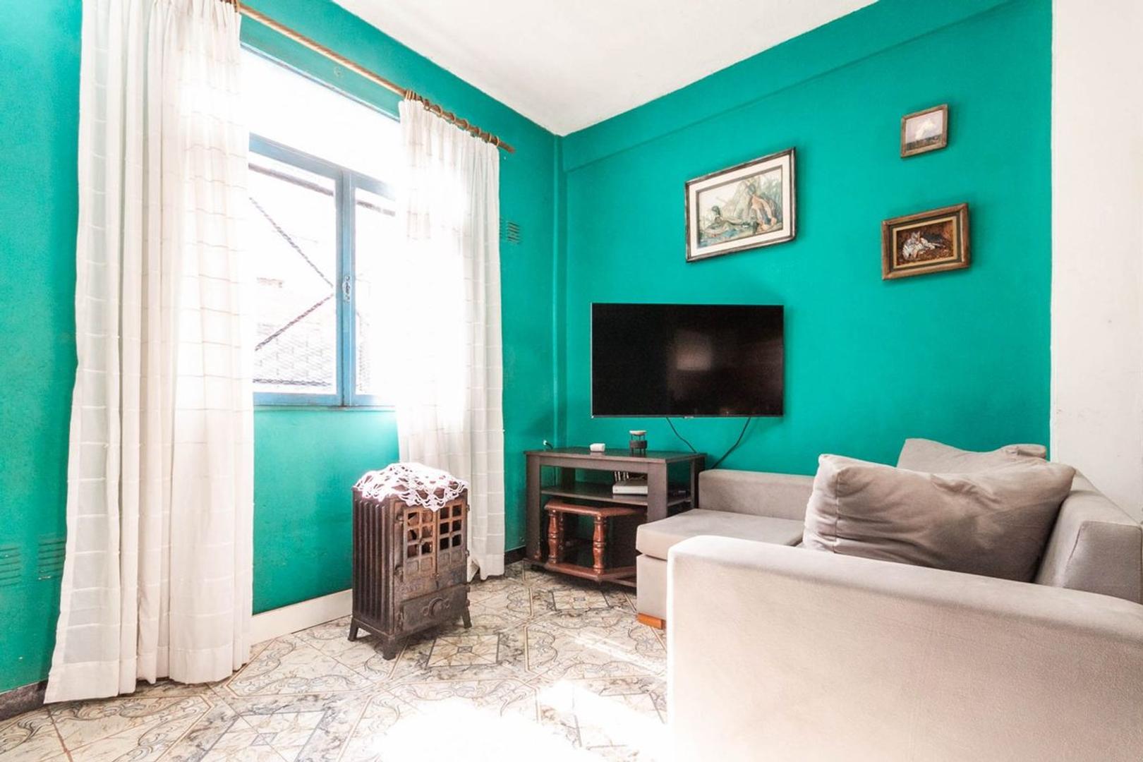 VENTA DUPLEX AVELLANEDA 4 AMB  RECICLADA PARRILLA