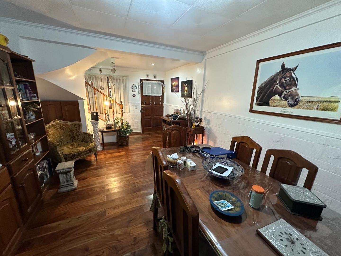 Depto Tipo Casa en Venta en Pompeya, USD 175.000